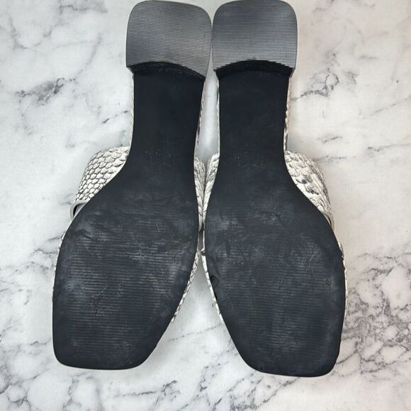 Marc Fisher Snakeskin Embossed Block Heel Sandals 9 - Picture 5 of 6